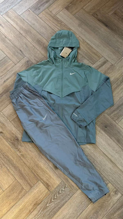 Tracksuit supplier